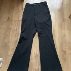 GUブラック フレアパンツ ボタン付き