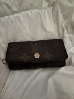 Louis Vuitton ダークブラウン キーケース