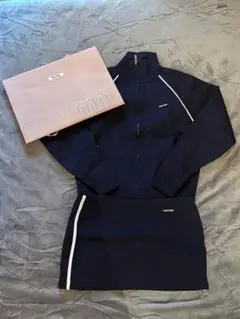 miumiu テクニカルヤーンセットアップ　袋付き