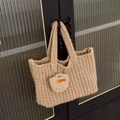 Item thumbnail for item 25f03d4e-051d-43f2-bffc-8412f6840867