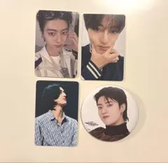 K-POP セルフィー トレーディングカード 3枚セット+缶バッチ1個