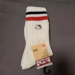 ユニクロ サンリオ ヒートテック ソックス