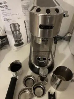 【中古】「非常に良い」デロンギ(DeLonghi) ?エスプレッソ・カプチーノメーカー ブラック×シルバー 1L ?EC680M Amazon | デロンギ(DeLonghi) エスプレッソ・カプチーノメーカー