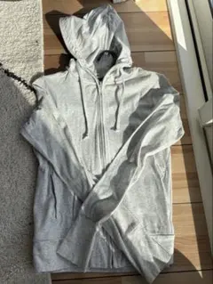 グレー フルジップ パーカー Sサイズ　春