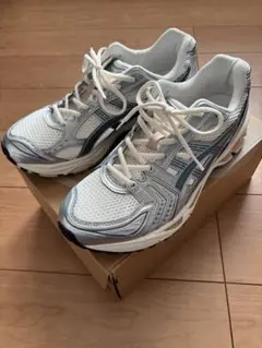 ASICS GEL-KAYANO14 27cm