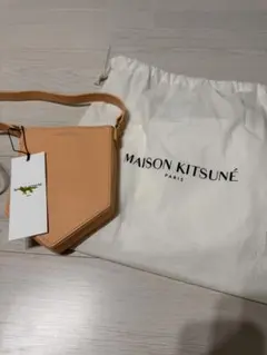 MAISON KITSUNÉ ベージュ スマホショルダーバッグのサムネイル