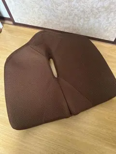 コジット　腰痛対策クッション　ブラウン