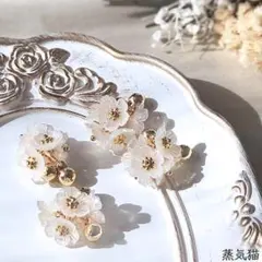 a4801 フラワータッセル チャームパーツ 4個【ハンドメイド素材】