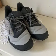 NIKE AIR WINFLO SHIELD スニーカー