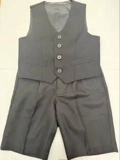 フォーマル　ベスト＆ハーフパンツ　黒色　男の子