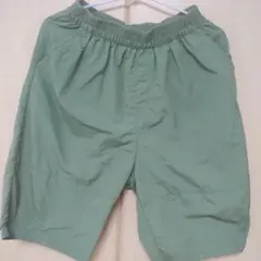 H&M 　キッズ　オリーブグリーン ショートパンツ150cmから160cm