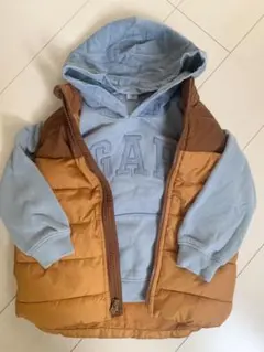 GAP 裏起毛パーカー　ダウンベスト　5歳