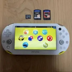 PlayStation Vita 本体2000ホワイト/ライムグリーンセット売り