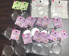 写真が入れられるフォトホルダー　カプセルケース　DAISO