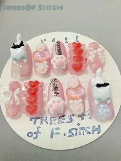 ネイルチップஐオーバルஐピンク白猫①ஐ地雷系量産型ஐ現品販売ஐ同サイズのオマケ付