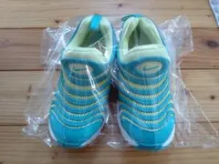 NIKE スニーカー