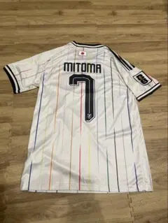 さ*る様 サッカー日本代表　三笘薫 7番 アウェイ ユニフォーム さ*る様 サッカー日本代表 三笘薫 7番 アウェイ ユニフォーム - メルカリ