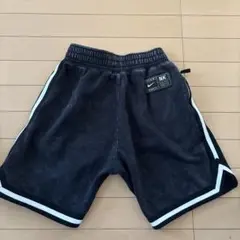 ジュニア Nike ハーフパンツ 黒 サイドストライプ