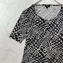 美品 TALBOTS 総柄 ラウンドネック ストレッチ 半袖 Tシャツ P