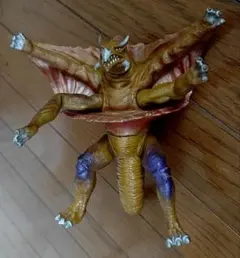 ブラッディロア ユーゴ獣化 ソフビ フィギュア 懸賞当選品 組立済み