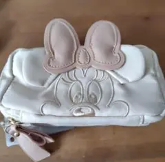 ディズニーストア　ミニーちゃん　ポーチ