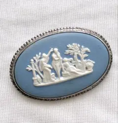 Wedgwood 陶器カメオブローチ 水色のサムネイル