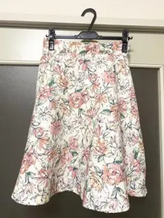 プロポーションボディドレッシング  ドローイングフラワープリントスカート