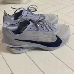 美品　ナイキ ZoomX Vaporfly NEXT% 4 ヴェイパーフライ4