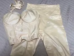 ブライダルインナーセット　Vカットビスチェ　FOURSIS&CO. E70