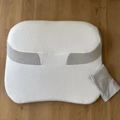 【数回使用】ニトリ　肩首背中も支える枕　専用カバー付き