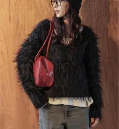 Vネックシャギーニットトップス