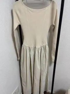 eimy istoire ベージュ ロングニットワンピース