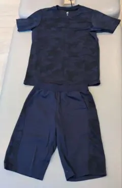 ユニクロ　150サイズTシャツ　Lサイズ半ズボン