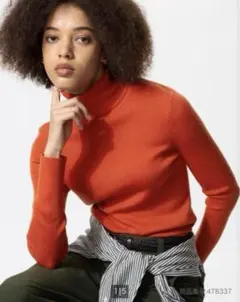 UNIQLO メリノリブタートルネックセーター　オレンジ