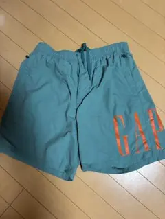 GAP ナイロンショートパンツ ハーフパンツ Sサイズのサムネイル