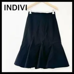 【未使用に近い】インディヴィ 膝丈 スカート フレア タックスカート ブラックS