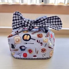 保冷弁当袋　お弁当　グレー　茶色チェック　パン