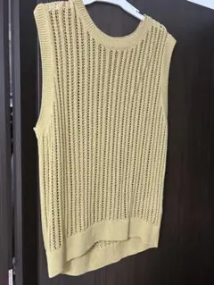 ユニクロ　イエローメッシュノースリーブセーター