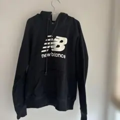 New Balance ブラック パーカー フード付き