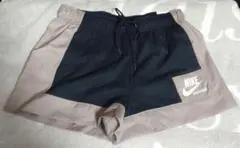 ナイキ　ショートパンツ　Мサイズ
