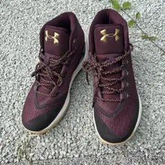 UNDER ARMOUR