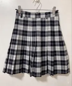 【美品】ネイビーとホワイトのチェック プリーツスカート