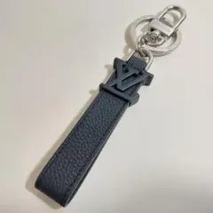 Item thumbnail for item 26ccb821-2145-4917-9bf2-db3eb2aa215c