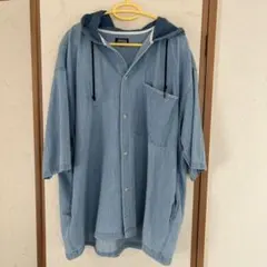 パープルアンドイエローフード付き 半袖デニムシャツ　Lsizeのサムネイル