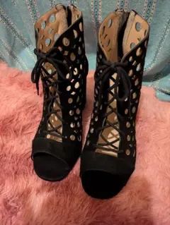 ヒール ブラック