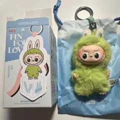 ラブブ　イニシャル　チャーム　ぬいぐるみ V 新品未使用 POPMART