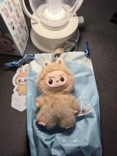 Labubuラブブ PIN FOR LOVE アルファベット イニシャル 【S】