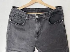 Zara ダークグレー スリムフィットデニム 32