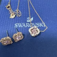 Swarovski ローズゴールド 花モチーフ ネックレス ピアス セットのサムネイル