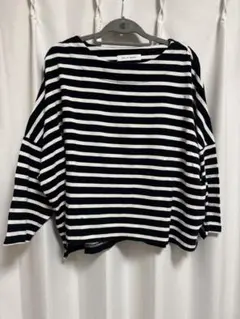 美品　AZUL BY MOUSSY アズールバイマウジー ボーダー カットソー